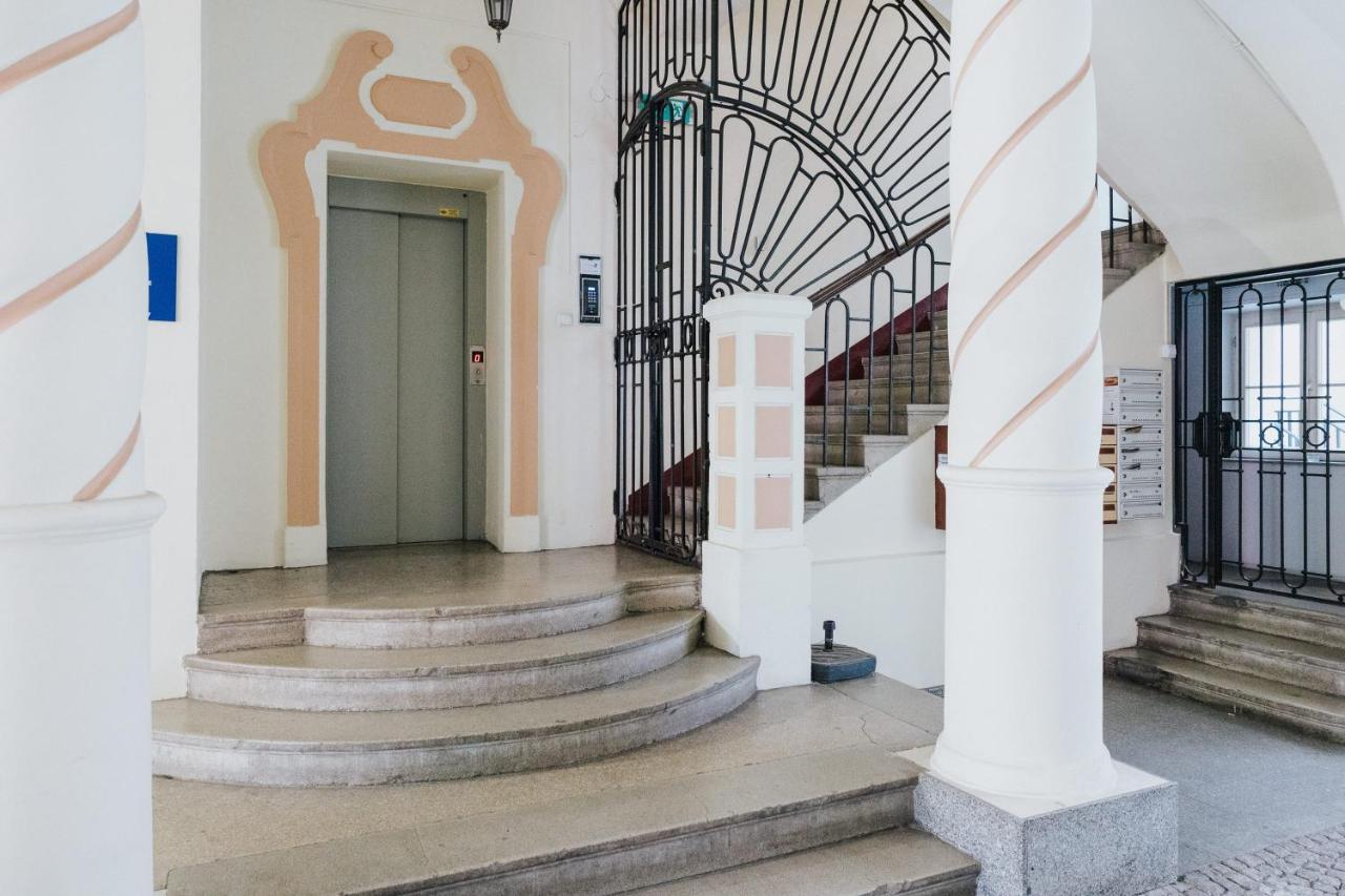 Happynest In Old Town Appartement Krakau Buitenkant foto